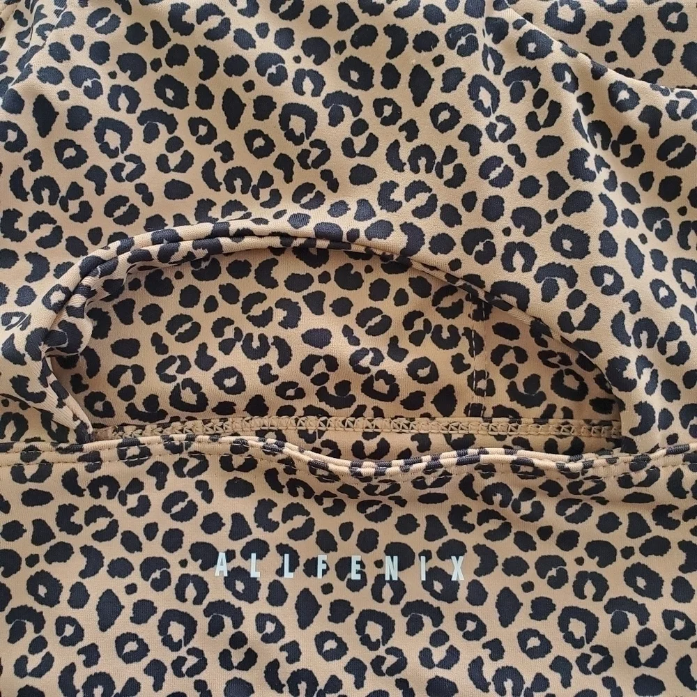 All Fenix Cheetah Sandy Longline Racerback Sports Bra NWT Size XS